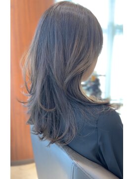 レジナヴィータ 栄(Reginavita) トレンドレイヤースタイル