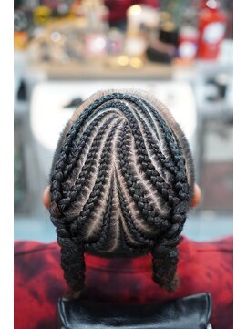 ツークツワンク バーバー 新宿(ZUG2WANG BARBER) デザインコーンロウ