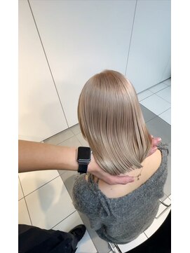 ロイス 渋谷(ROIS) ボブルフ/ネビージュ/小顔/ワンレン/スモーキーアッシュ[渋谷駅]