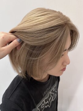 ヌークバイラヴェスト 四日市(neuk by lovest) ボブ×コントラストセクションベージュ