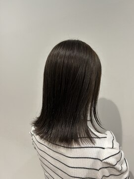 イタクラ 鳥屋野店(ITAKURA) 透明感オリーブカラー