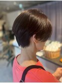 くびれヘアうなじ美人ショート