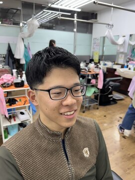 ヘアーサロンセブン ローフェード