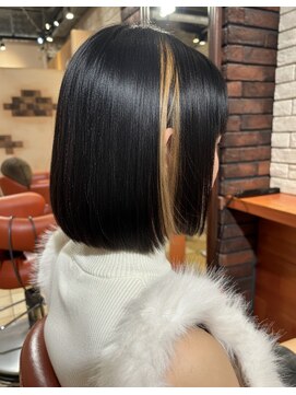 ヘアメイク フレンシア(hair make flencia) 遊び心満点！美艶黒髪のインナーカラーボブ【071スタイル】