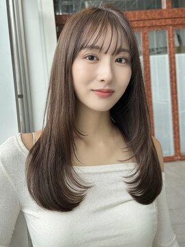 バイオレットジェム(Violet`jem) 内巻きワンカールレイヤーカットモカブラウン顔周りカットKEー17