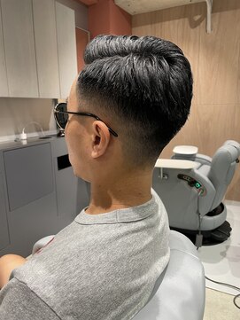 エメン(EMEN) ローフェード　担当土井