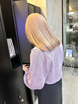 アン(Un) 【抜きっぱなしブロンド】【艶髪】【南船場】