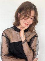 ランテルディ 渋谷(LANTERDIT)&nbsp;顔周りカット　ブラウンベージュ　外ハネボブ　センターパート