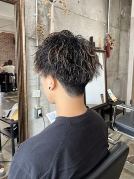 ヴィップルーム(viproom) スパイラルパーマ/フェードカット/メンズウェーブヘア
