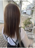 グレーベージュカラー