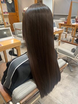 エヌアンドエー 草加店(N&A) 見惚れるほど綺麗なサラ艶ストレート 髪質改善TR ケアカラー