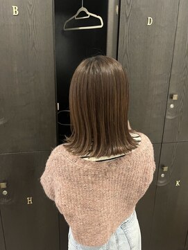 ルチア パリ(Luccica PARIS) 切りっぱなし ミディアムヘア