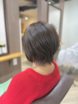 ルアナ(Luana) ふんわり大人ショートボブ