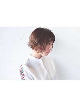 プライベートサロン キッテ(private salon kitte.) 軽さのあるフェザーボブ
