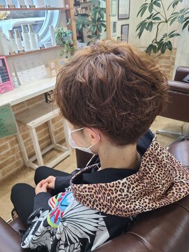 サロンドアンベリール(salon de embellir) ショートパーマ