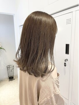 リリー(RILLY) 赤み消しグレージュ☆