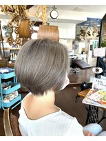 イズム(isms...)&nbsp;乾かすだけでまとまるショート