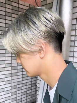 エマヘアデザイン(e.m.a Hair design)の写真/【吉塚駅徒歩3分/駐車場有】メンズにも人気!男性に嬉しいポイントを押さえたデザイン力で周りと差がつく☆