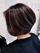 グランデュール 東静岡池田店(GRANDEUR)&nbsp;ダブルカラーショートボブインナーカラーハイライトケアブリーチ