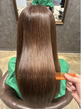 ルースヘアー(luz hair)の写真/ダメージを最小限に抑え、繰り返すほど美髪に！艶感たっぷりの美髪が叶う髪質改善トリートメント★