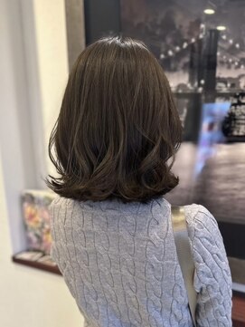 ルーブル(Louvre) ツヤ感アッシュグレージュ