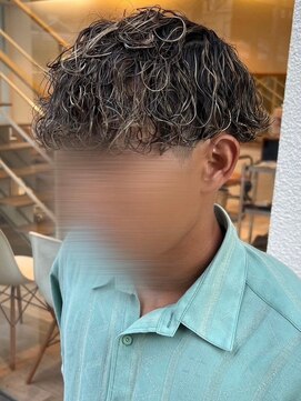 クラップス オル 金沢八景(CLAPS Ore) 金沢八景波巻きスパイラルパーマ緩めツイストスパイラルパーマ