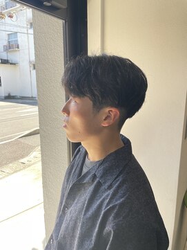 ディーバヘアファクトリー(diva.hair factory) 刈り上げセンター分けマッシュ