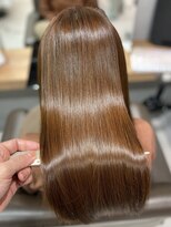 シャルムバイケンジ(Charm.by KENJE)&nbsp;天使の縮毛矯正銀座髪質改善前髪ピンクベージュアンブレラカラー