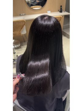 ヨキ(yoki.) オリーブアッシュ【髪質改善】URUGAMIトリートメント