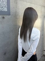 ライン(LYNE)&nbsp;透明感シルバーグレージュ/ロング/ストレート
