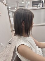 カミノワ(kaminowa)&nbsp;30代40代の白髪ぼかし丸顔ミディアム/神戸三宮