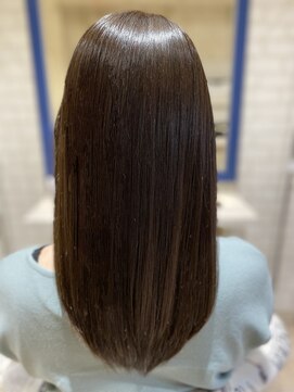 シャルマン 六町(CHARMANT) 酸熱トリートメント×カラーカット