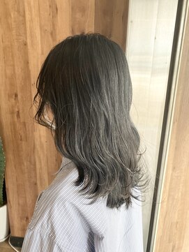 アヴァンス 天王寺店(AVANCE.) ネイビーブラック×透明感