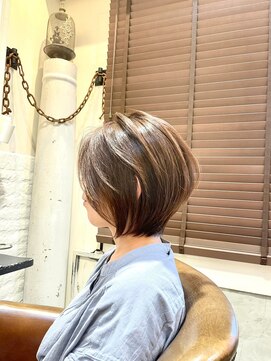 ボタニカル(BOTANICAL) すっきりショートスタイル ツヤ髪ハイトーンベージュ