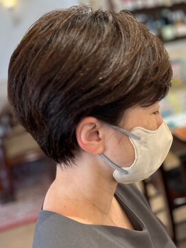 ヘアークリアー 春日部 ミセス 大人可愛いハンサムショートスタイル 耳掛けショート