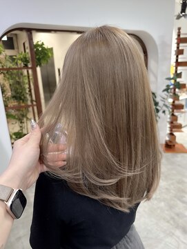 ソピ 名古屋名駅(sopi by invitation) ブリーチカラー ダブルカラー ミルクティーベージュ