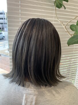 アース 三田南ウッディタウン店(HAIR&MAKE EARTH) 白髪ぼかしハイライト×ナチュラル透明感アッシュカラー