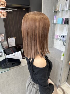 ジルバイジゼル(JILL by GiseL) aハイトーンホワイトミルクティーピンクケアブリーチ福岡天神