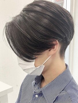 テン 心斎橋(tenn.) 心斎橋センターパートニュアンスパーマフェザーショート緩め色気