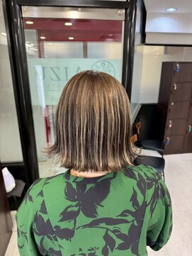 アイズ 本厚木(AIZU) 白髪ぼかしハイライト