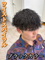 ルースト 心斎橋店(ROOST)&nbsp;刈り上げセンターパート/波巻きツイストスパイラル/大阪