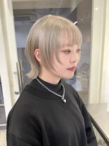 シーン(seen)&nbsp;【ミルクティーベージュ×ウルフカット】ミニボブウルフレイヤー