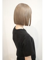 チザン(TIZAN)&nbsp;ミルクティーベージュ×切りっぱなしボブ