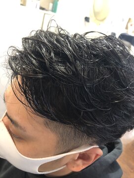 スリーク 吹田店(Sleek) メンズハードパーマ