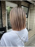 バレイヤージュ×ボブスタイル