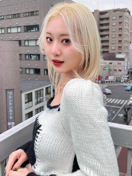 グロー 大宮(GLROW) ◆ 韓国大宮顔周り髪質改善レイヤー前髪カットくびれブリーチ