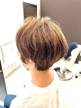 アース 富谷店(HAIR & MAKE EARTH) ショートヘアにはハイライトを