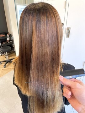 ラックスビーギャラリー なんば駅前店(LUXBE GALLERY) 黒髪/グレージュ/ミルクティーベージュ/髪質改善【難波】