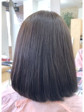 カットハウス はさみの部屋 ミディアムボブ/縮毛矯正/メテオ/内巻き/流しバング
