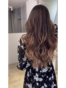 ミチ ノア(mich-nor-) ロングバレイヤージュ◎20代30代40代